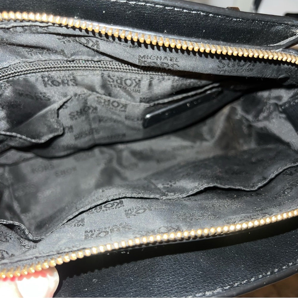 Michael Kors black crossbody - Picture 10 of 10